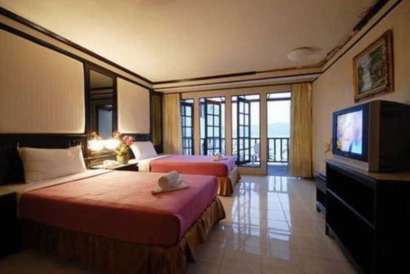 Patong Swiss Hotel Beach Front Phuket Extérieur photo
