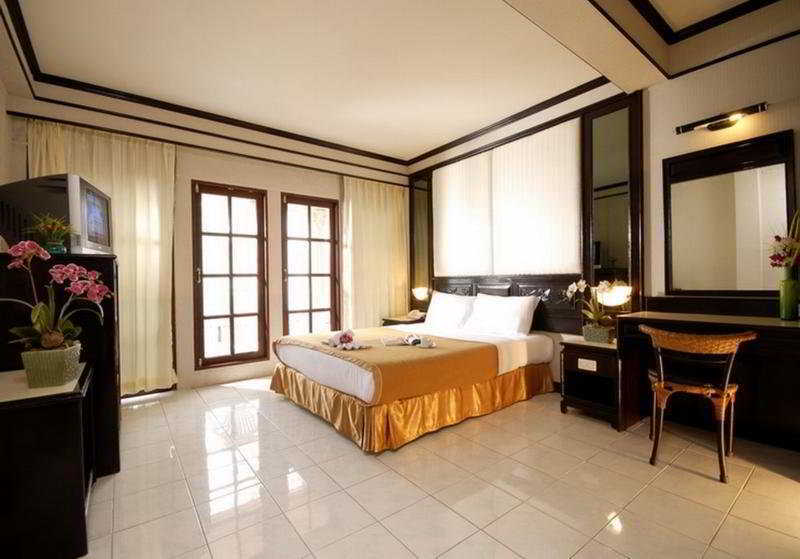 Patong Swiss Hotel Beach Front Phuket Extérieur photo