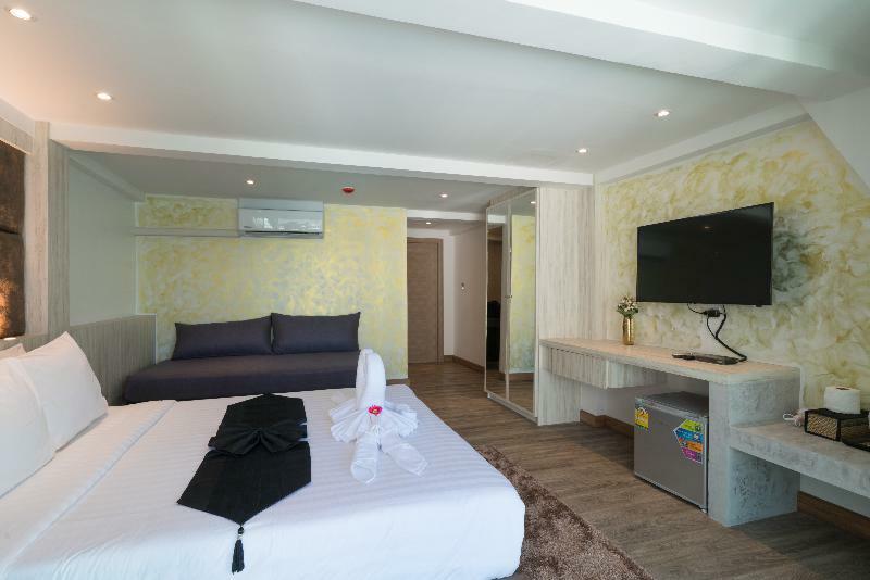 Patong Swiss Hotel Beach Front Phuket Extérieur photo