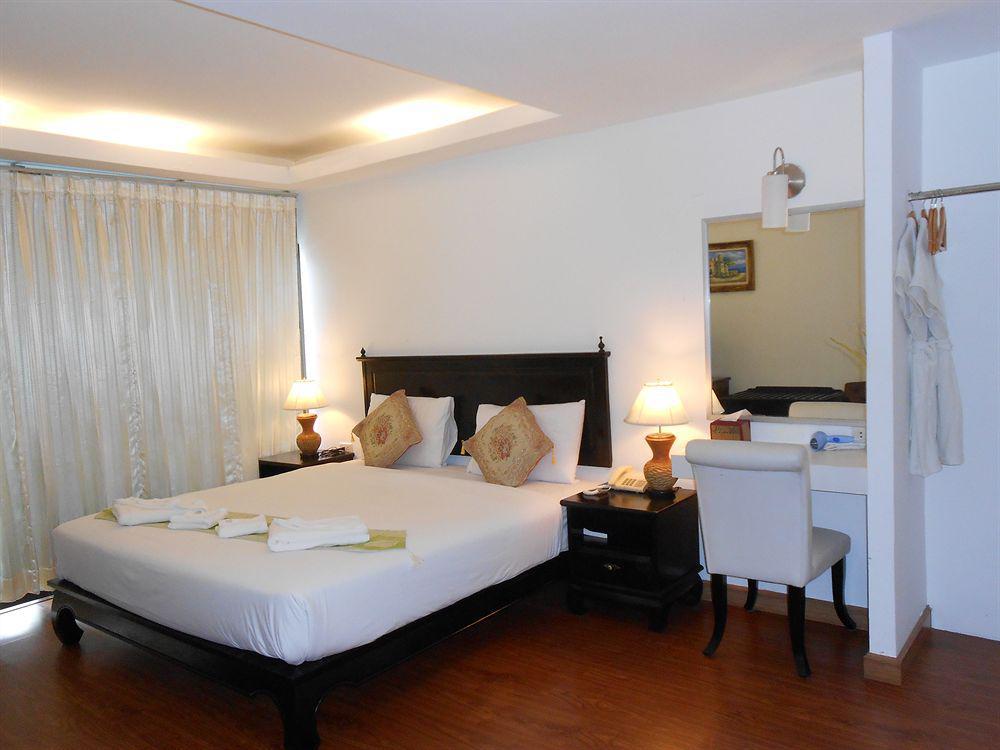 Patong Swiss Hotel Beach Front Phuket Extérieur photo